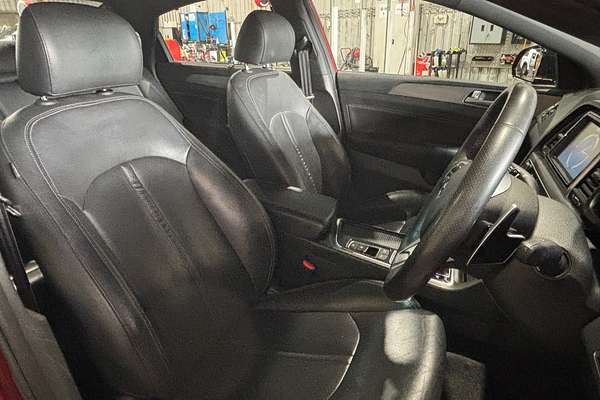 2017 Hyundai Sonata Premium LF4