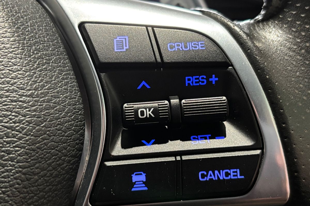 2017 Hyundai Sonata Premium LF4