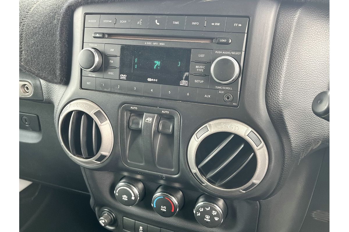 2012 Jeep Wrangler Unlimited Sport JK