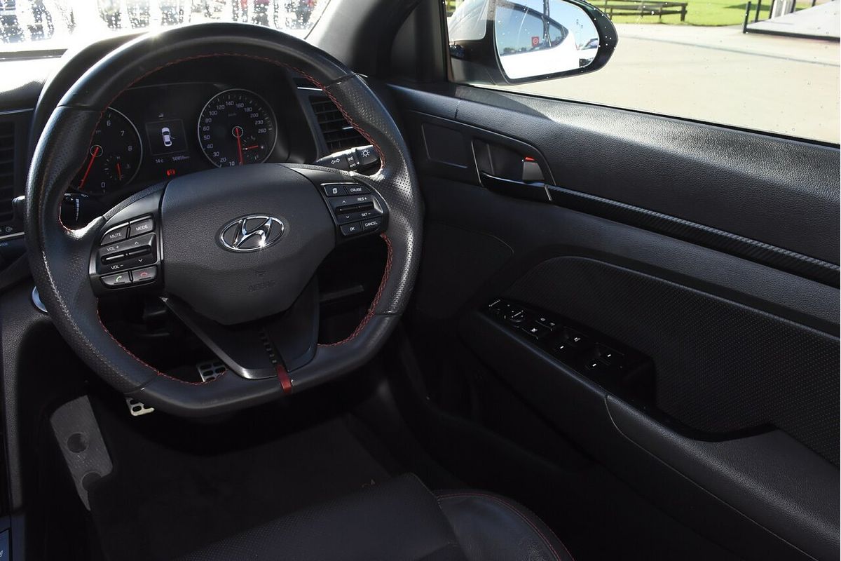 2017 Hyundai Elantra SR Turbo AD