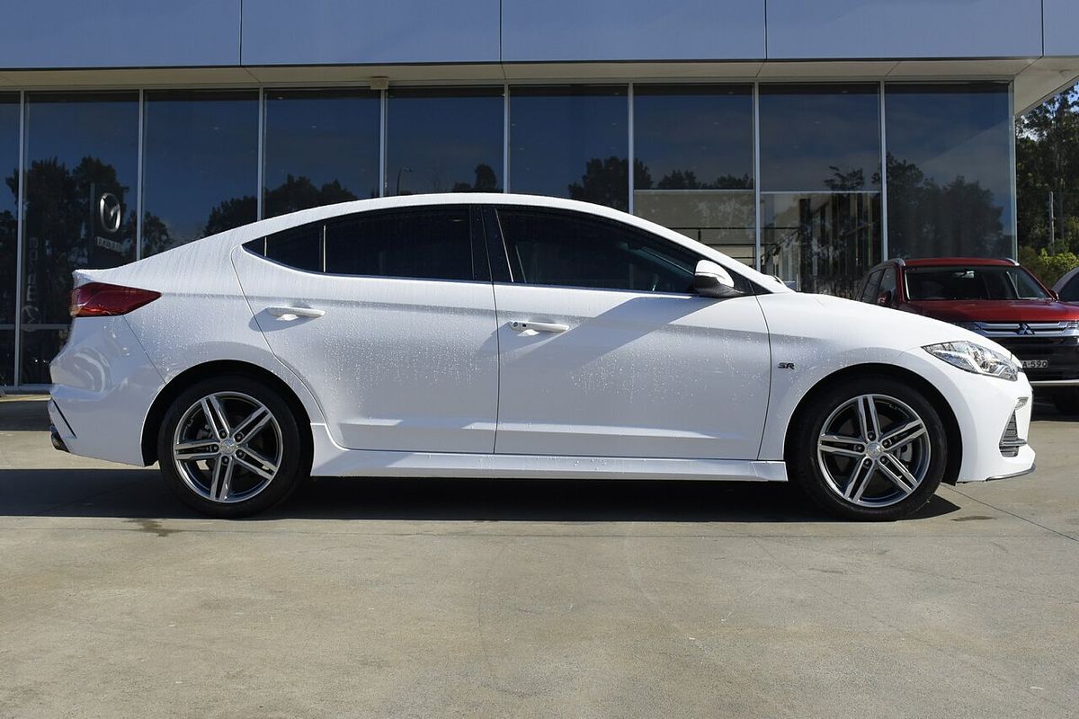 2017 Hyundai Elantra SR Turbo AD