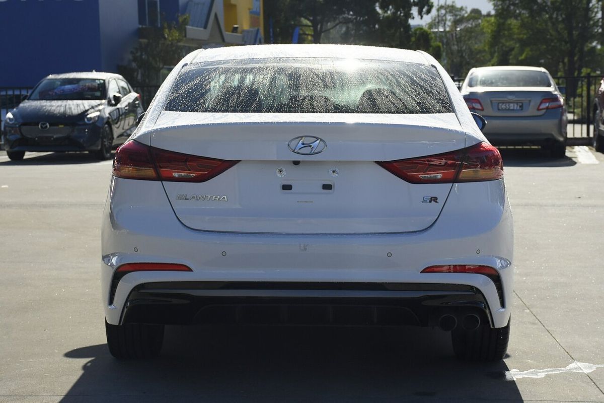 2017 Hyundai Elantra SR Turbo AD