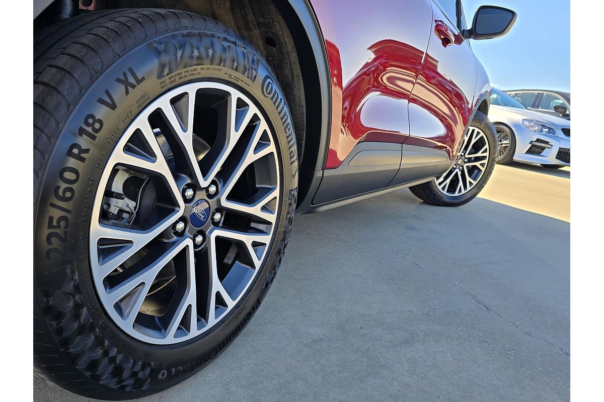 2020 Ford Escape ZH