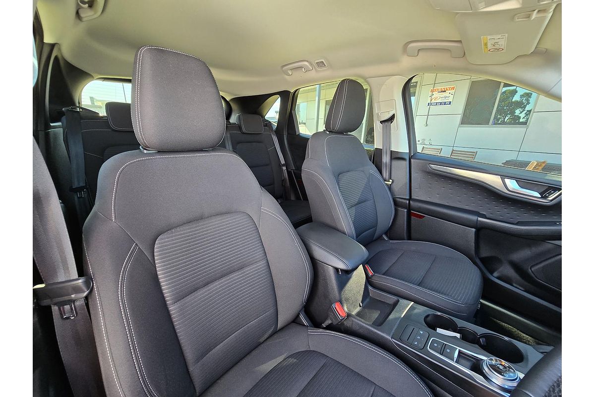 2020 Ford Escape ZH