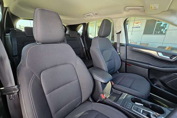 2020 Ford Escape ZH