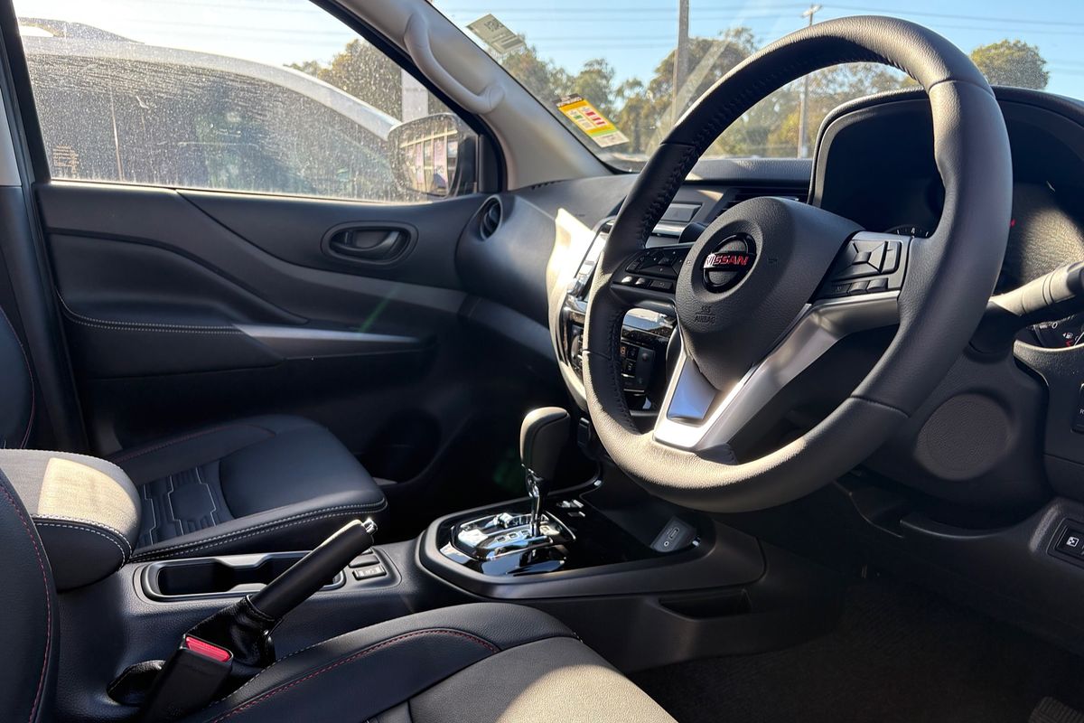 2025 Nissan Navara PRO-4X D23 4X4
