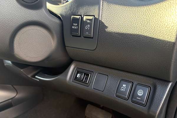 2025 Nissan Navara PRO-4X D23 4X4