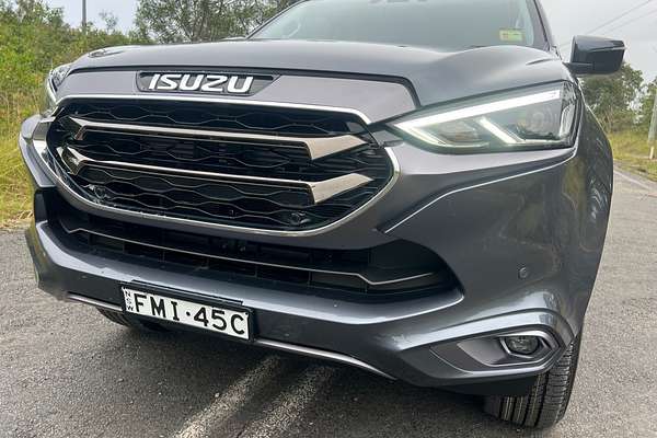2022 Isuzu MU-X LS-U