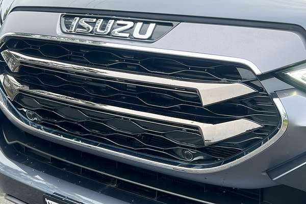 2022 Isuzu MU-X LS-U