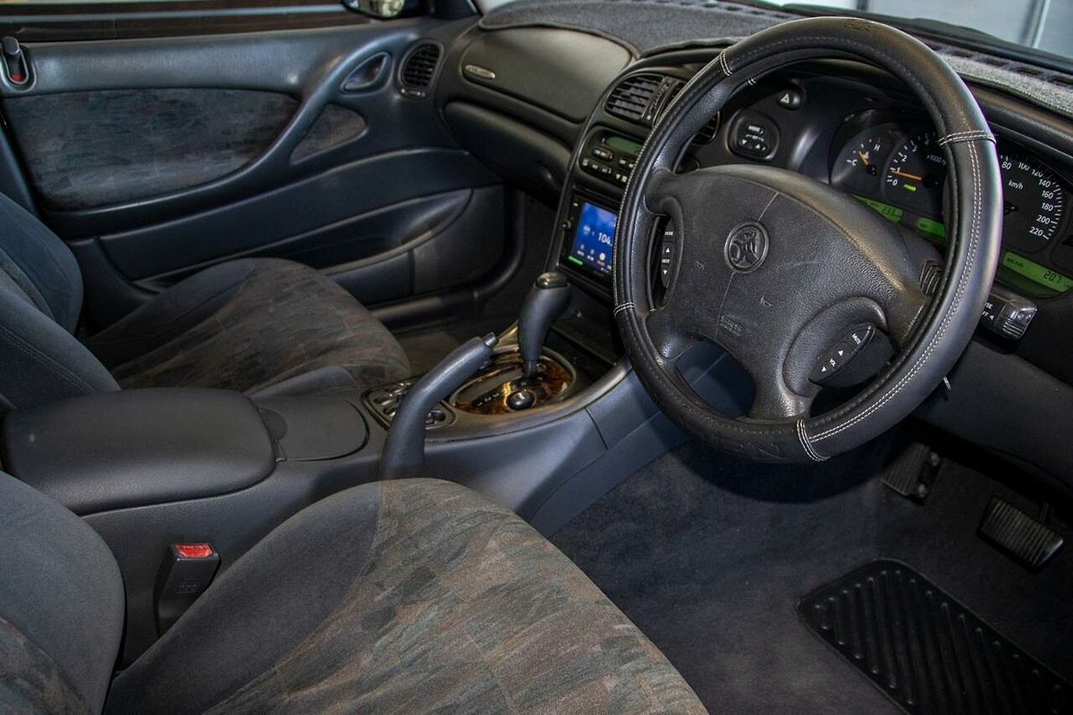 2001 Holden Berlina VX