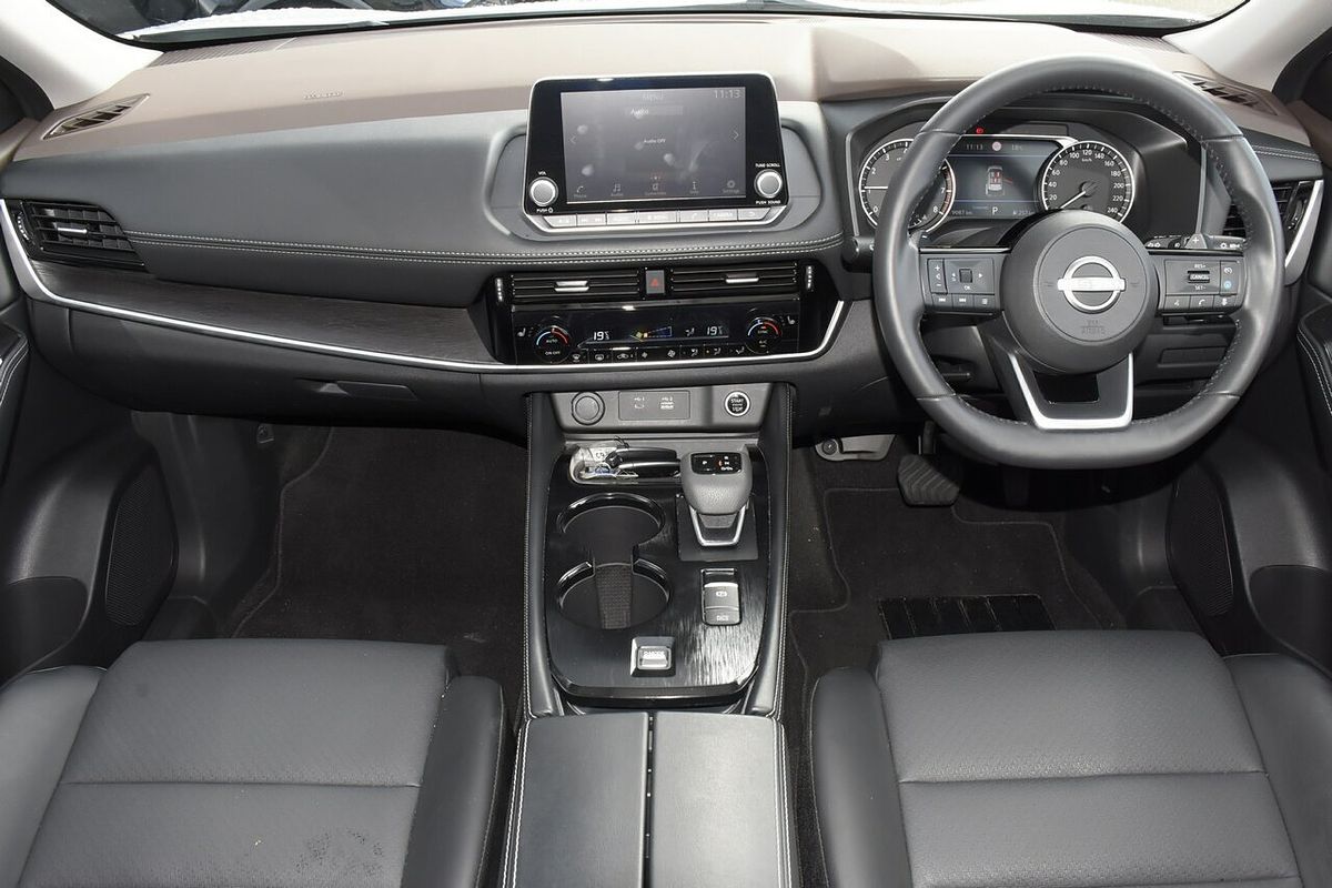 2024 Nissan X-TRAIL ST-L T33