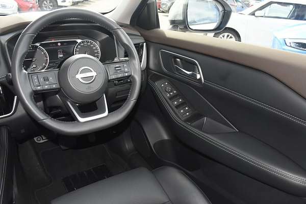 2024 Nissan X-TRAIL ST-L T33