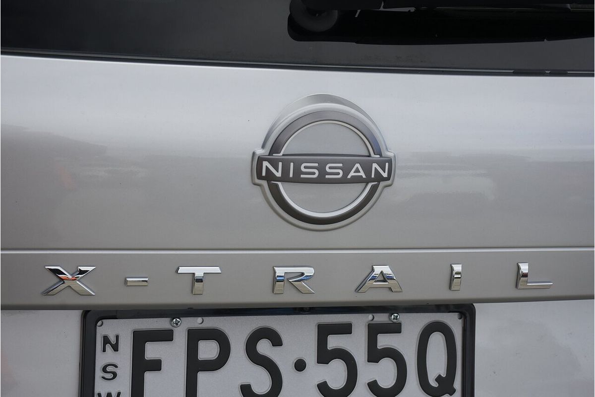 2024 Nissan X-TRAIL ST-L T33