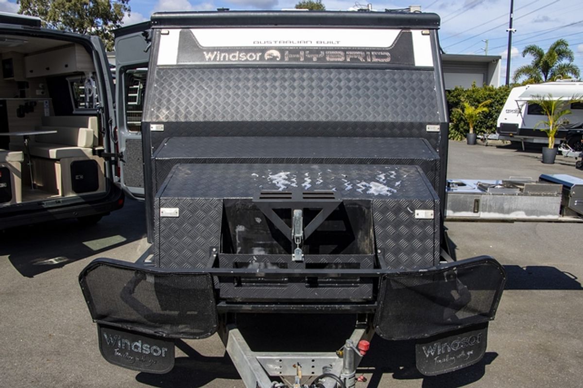 2017 Windsor HYBRID POP TOP H390XC