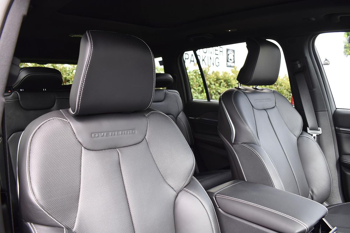 2023 Jeep Grand Cherokee Overland WL