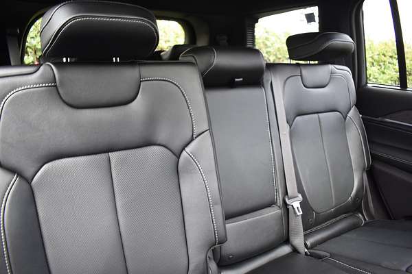 2023 Jeep Grand Cherokee Overland WL