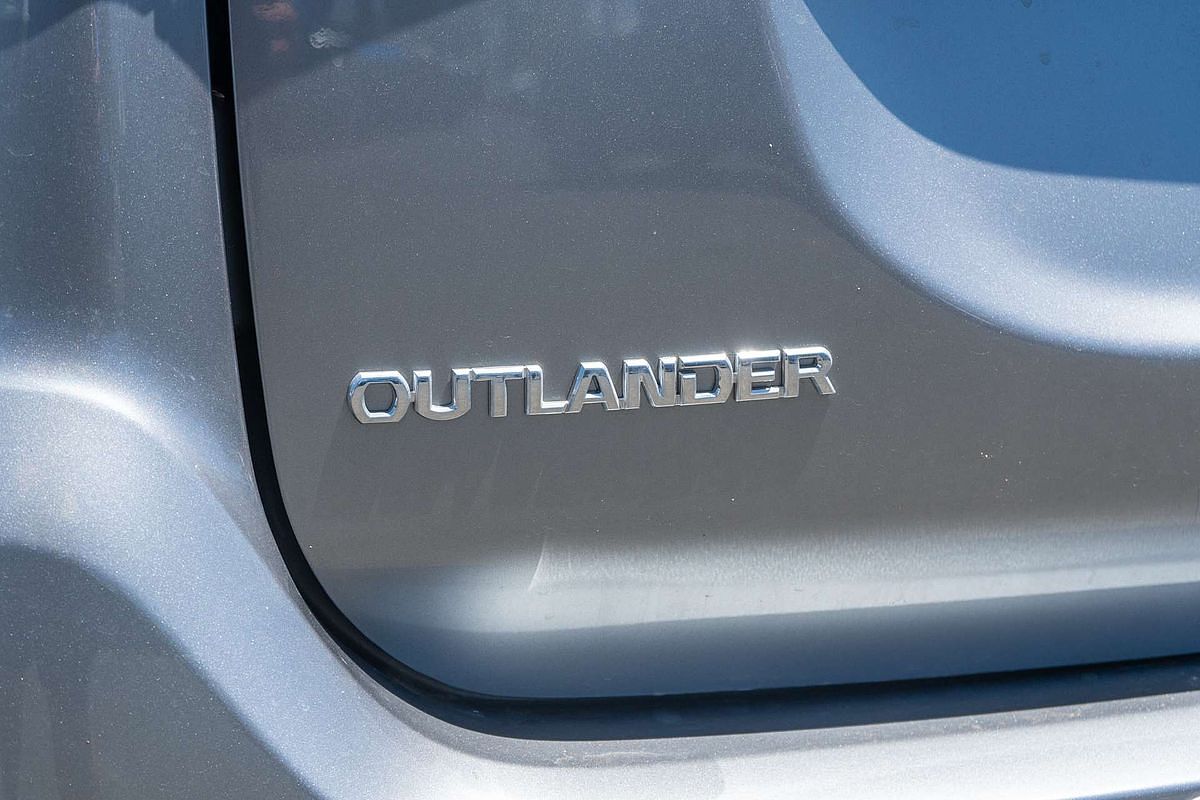 2019 Mitsubishi Outlander LS ZL