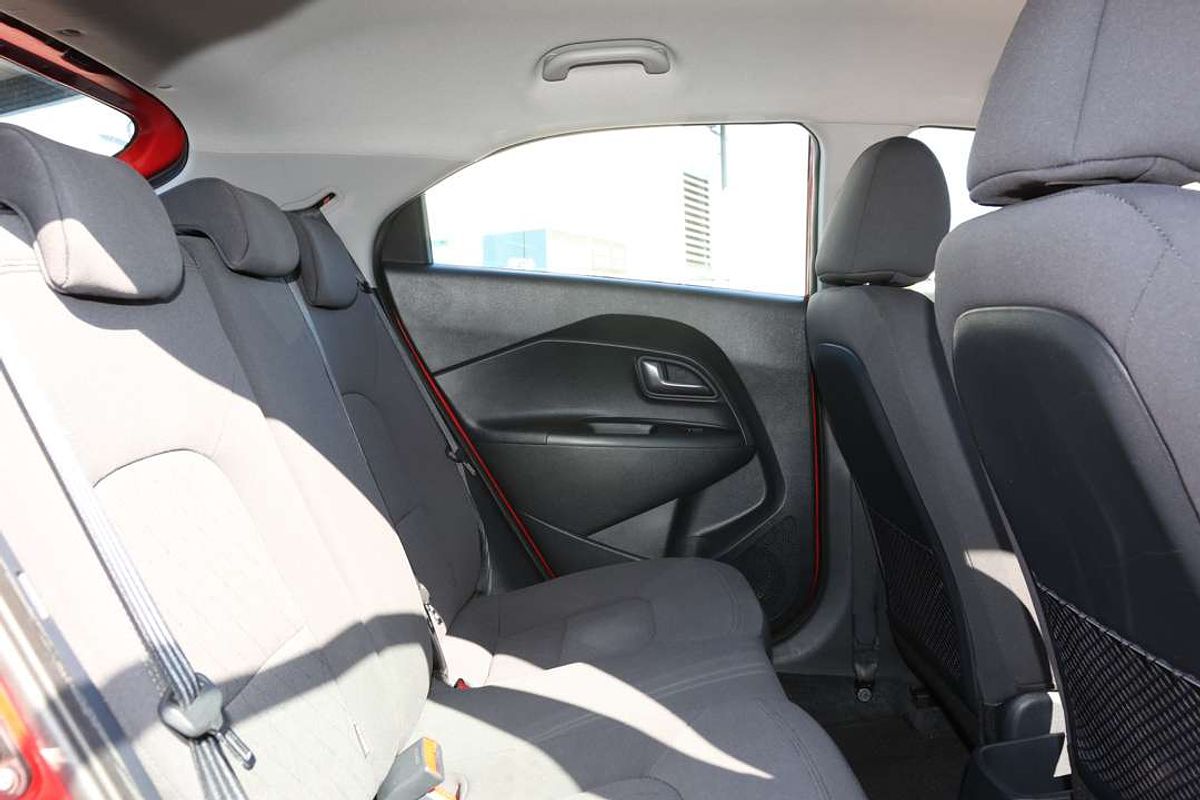 2015 Kia Rio S UB