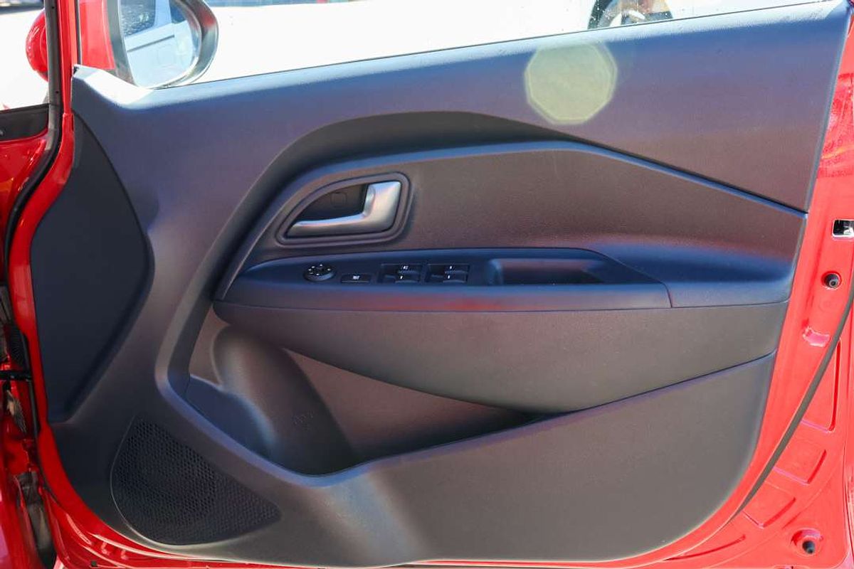 2015 Kia Rio S UB