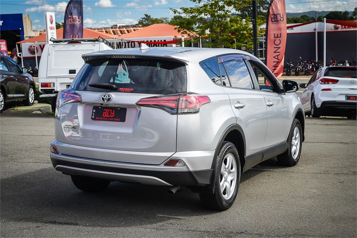 2018 Toyota RAV4 GX ZSA42R