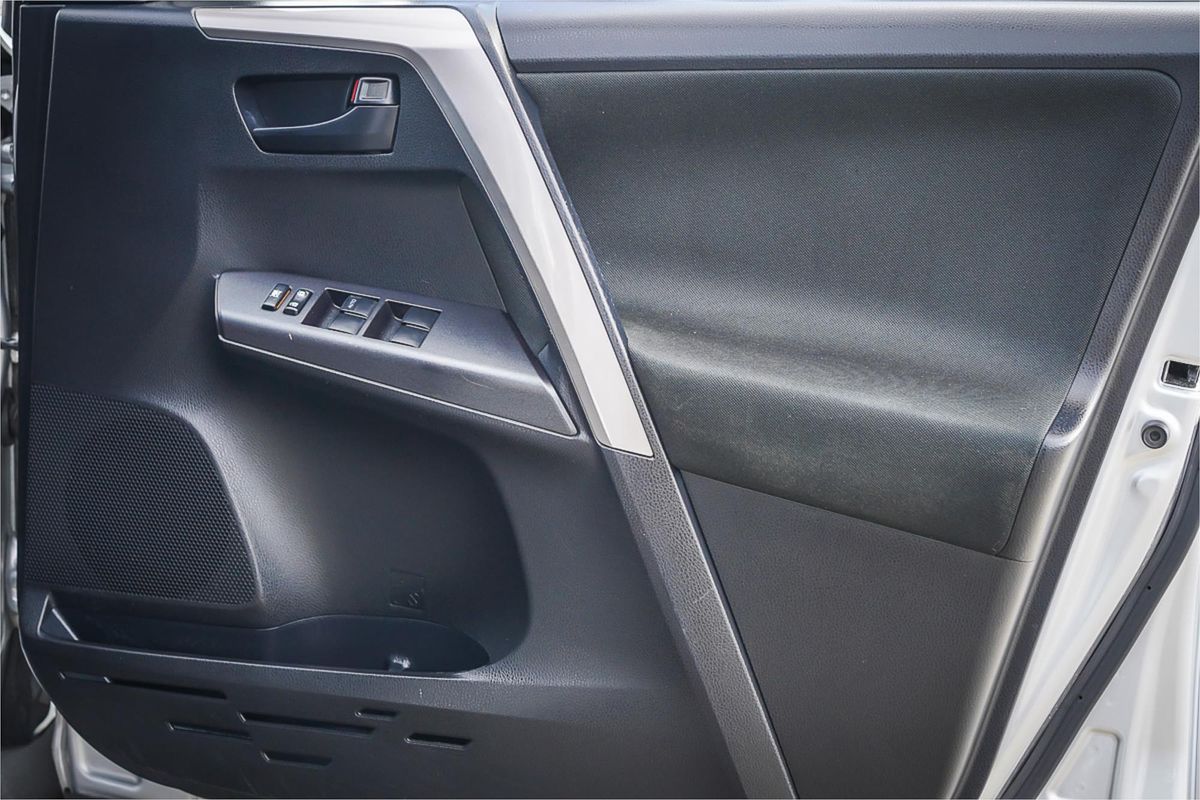 2018 Toyota RAV4 GX ZSA42R