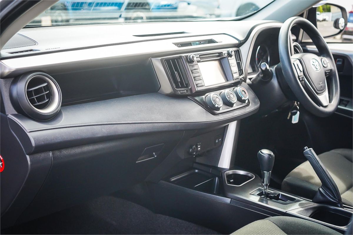 2018 Toyota RAV4 GX ZSA42R