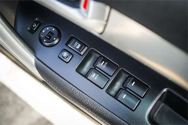 2010 Kia Sorento SLi XM