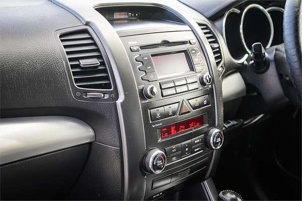 2010 Kia Sorento SLi XM