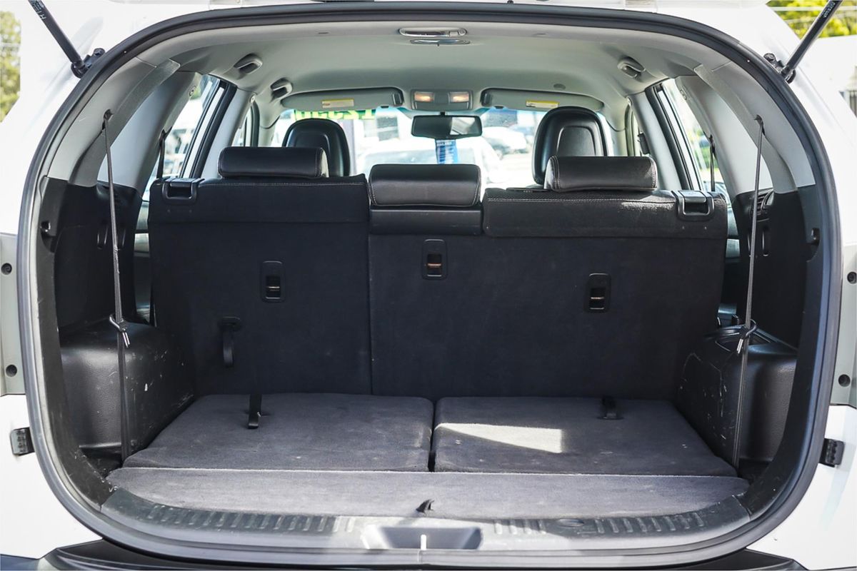 2010 Kia Sorento SLi XM