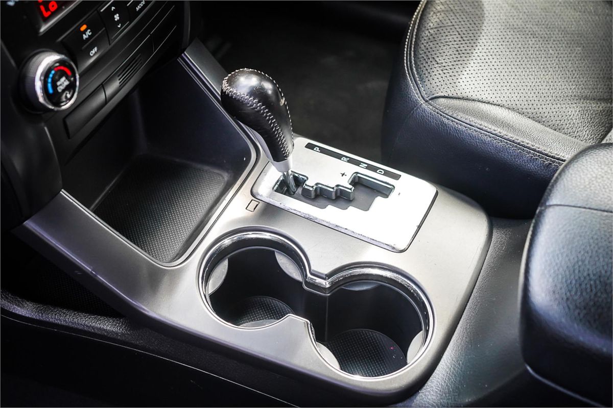 2010 Kia Sorento SLi XM