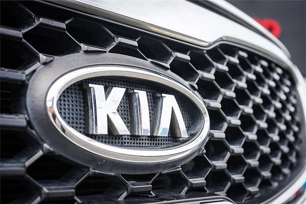 2010 Kia Sorento SLi XM