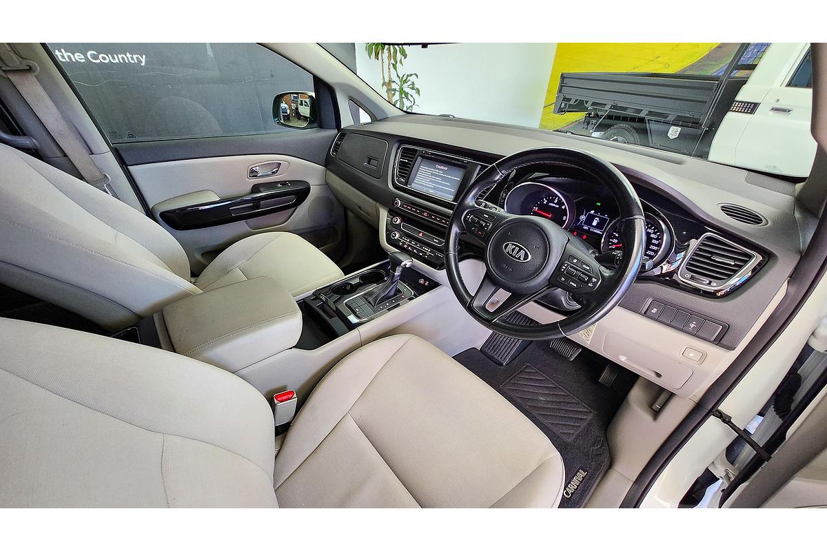 2018 Kia Carnival Si YP