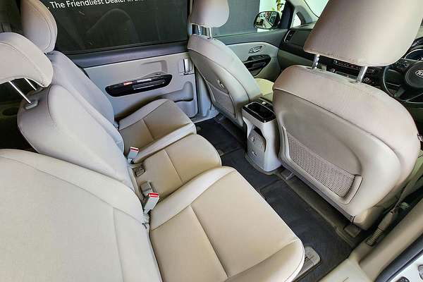 2018 Kia Carnival Si YP