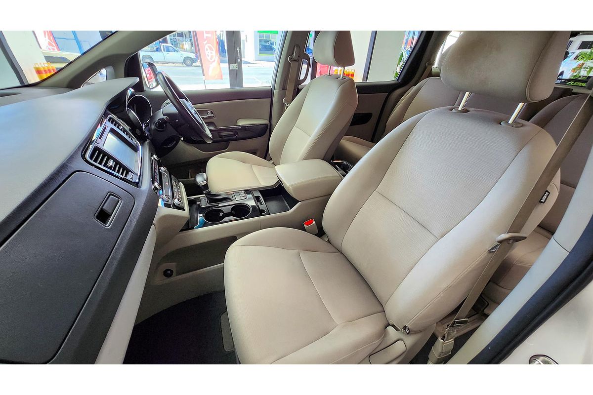 2018 Kia Carnival Si YP