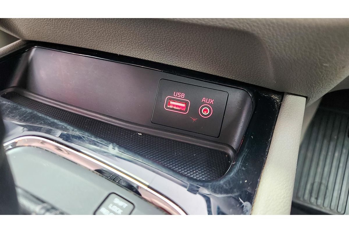 2018 Kia Carnival Si YP