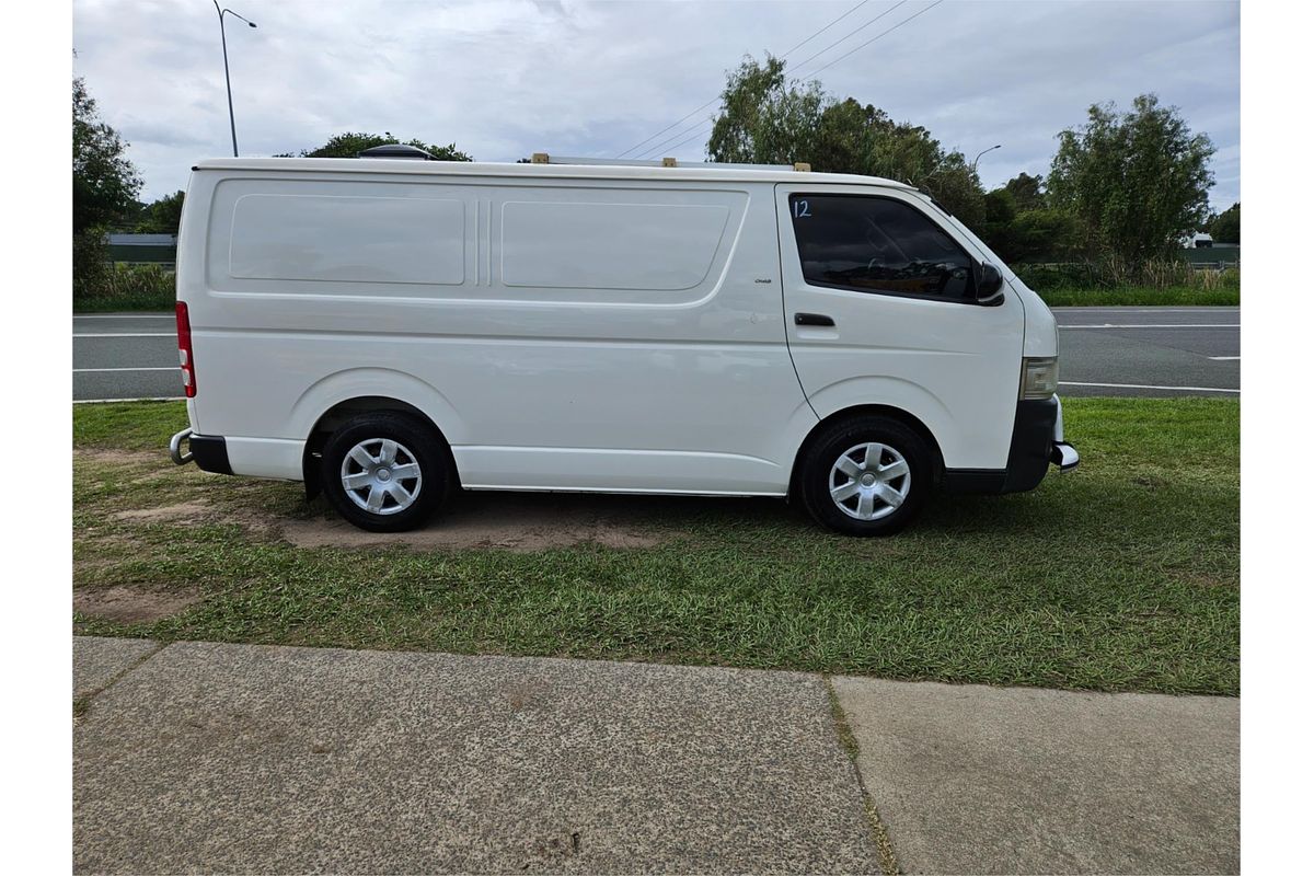 2016 Toyota Hiace TRH201R