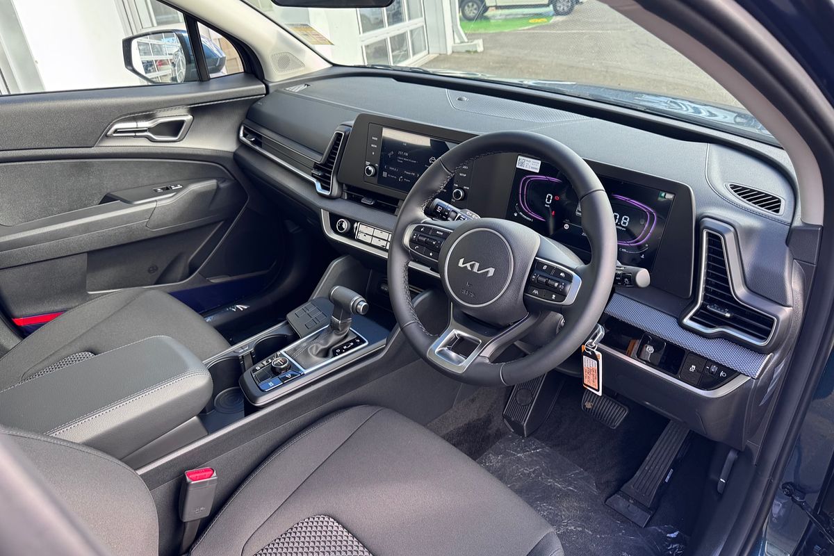 2025 Kia Sportage S NQ5