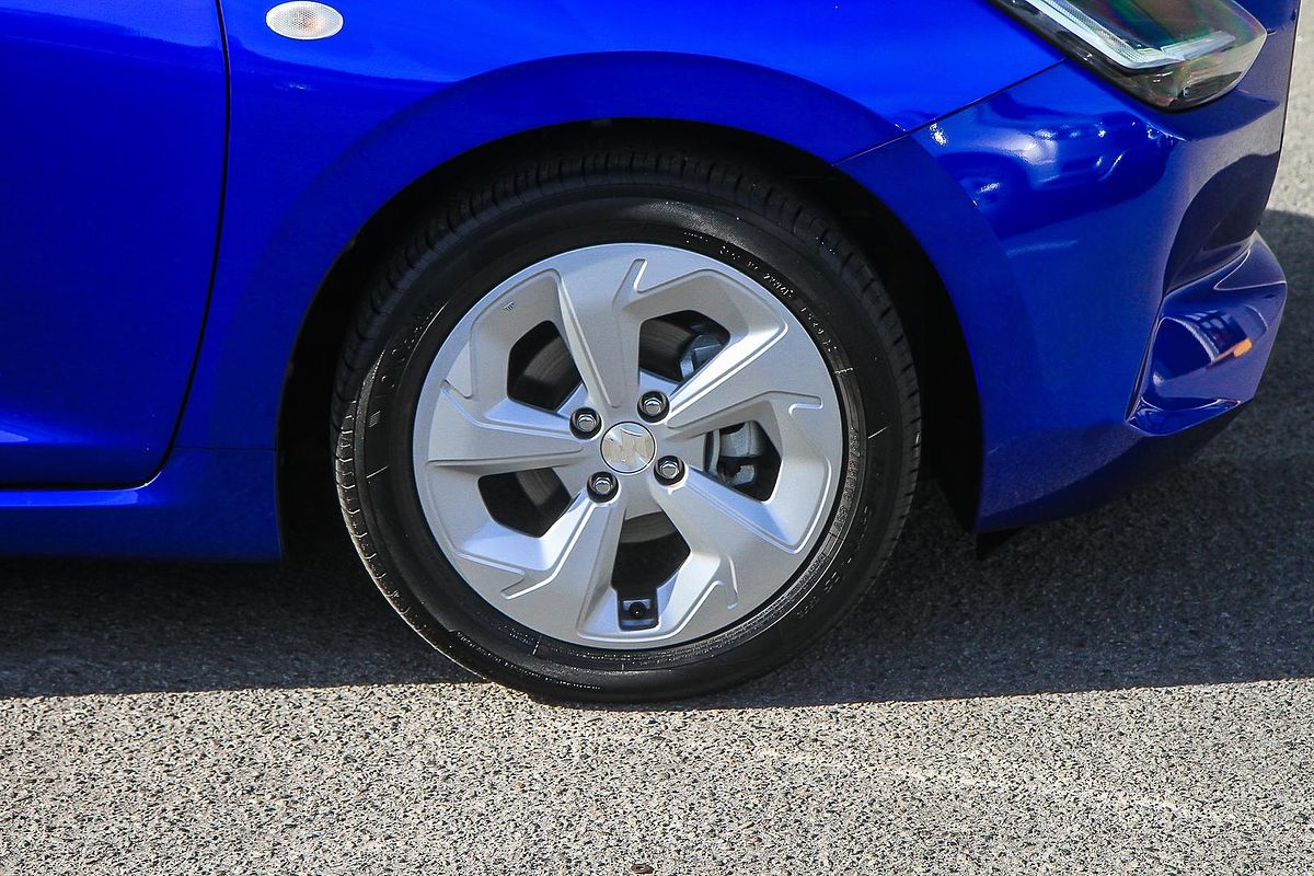 2024 Suzuki Swift Hybrid Plus UZ