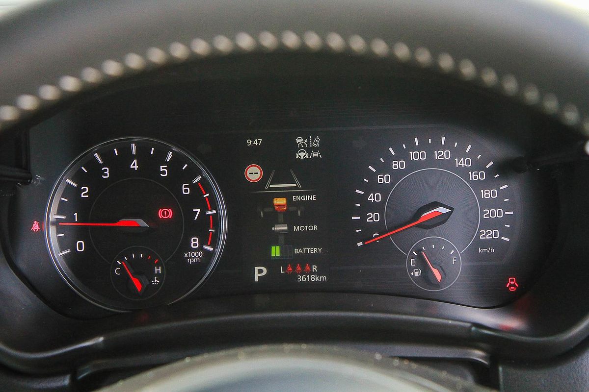 2024 Suzuki Swift Hybrid Plus UZ
