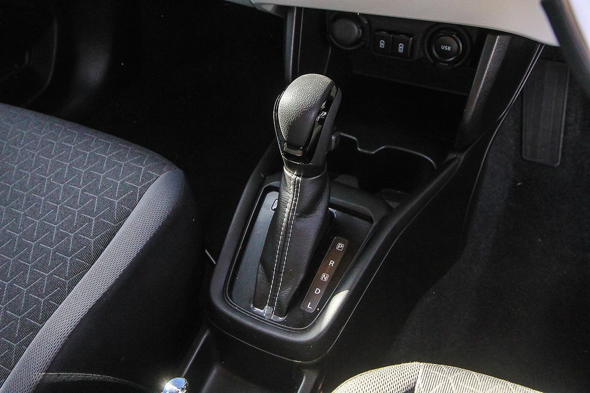 2024 Suzuki Swift Hybrid Plus UZ
