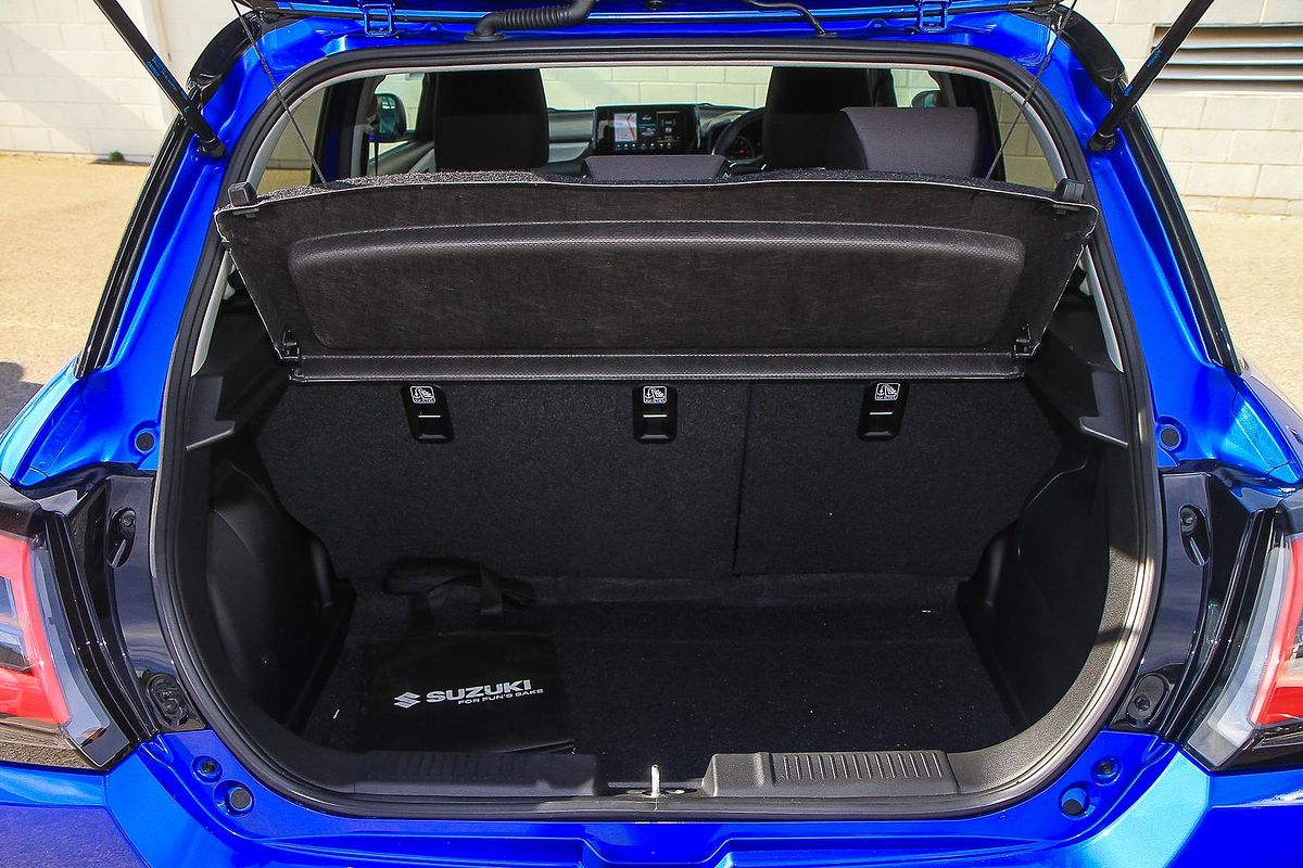 2024 Suzuki Swift Hybrid Plus UZ