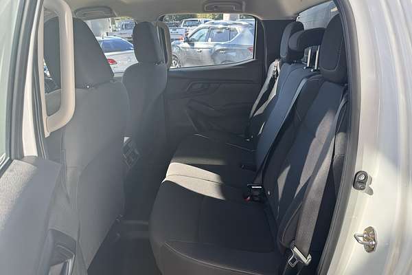 2024 Isuzu D-MAX SX 4X4