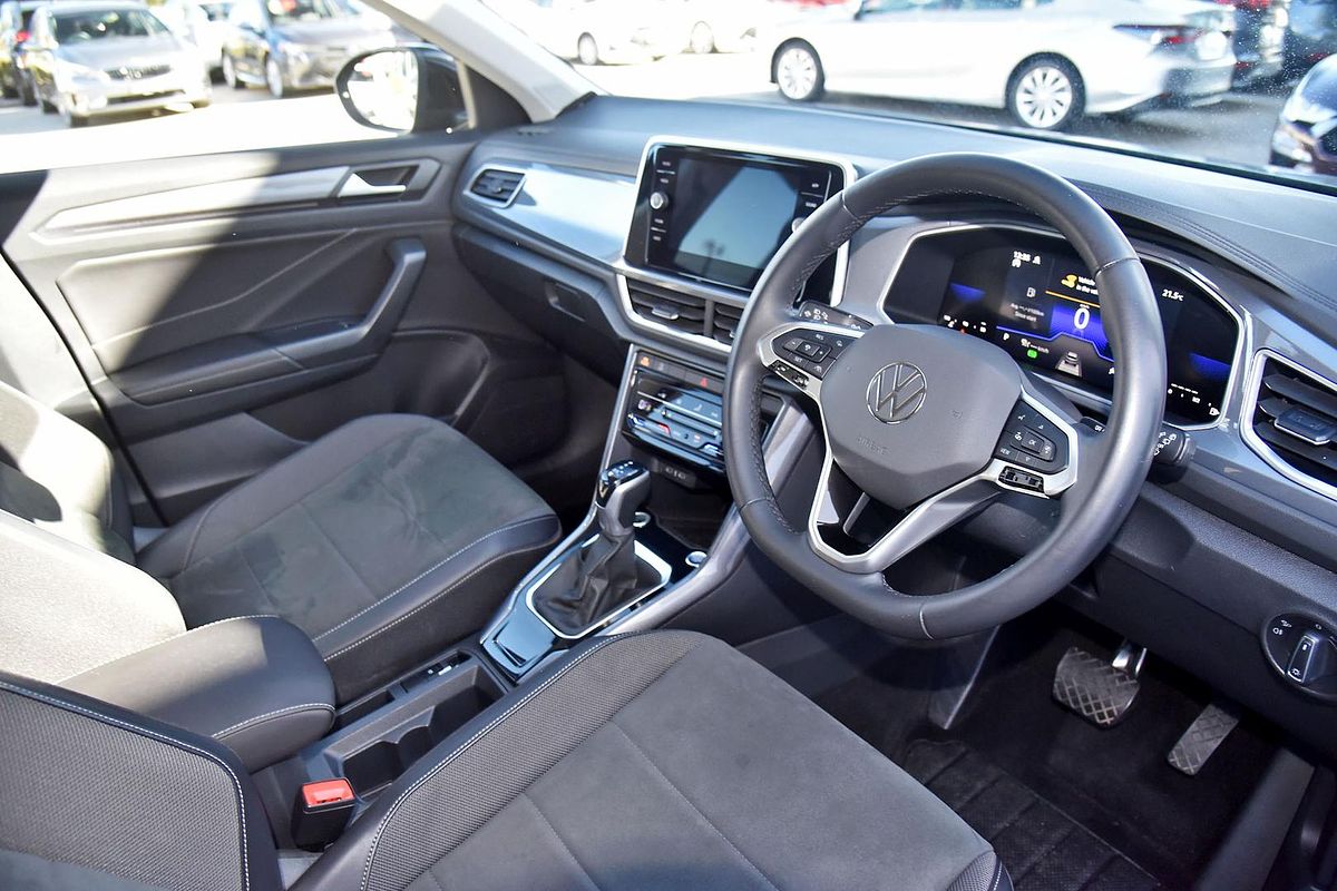 2023 Volkswagen T-Roc 110TSI Style D11