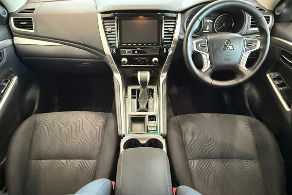 2023 Mitsubishi Pajero Sport GLX QF