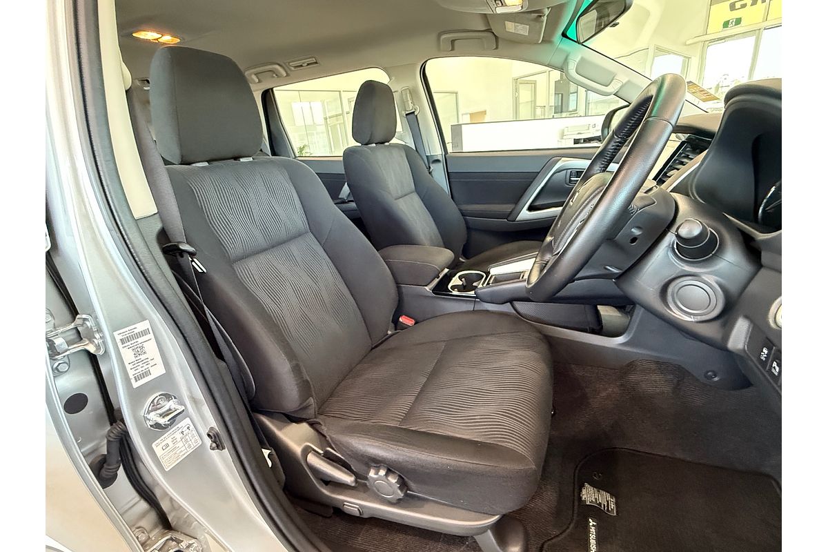2023 Mitsubishi Pajero Sport GLX QF