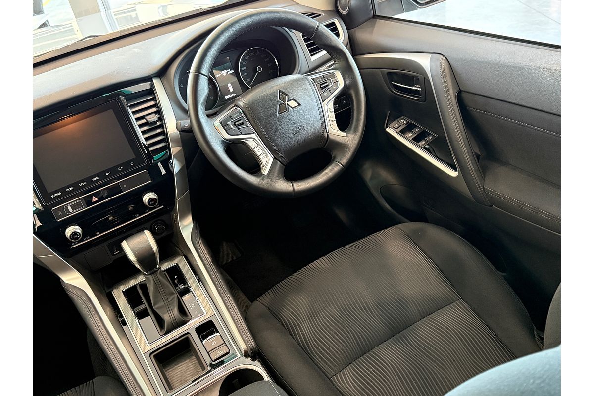 2023 Mitsubishi Pajero Sport GLX QF