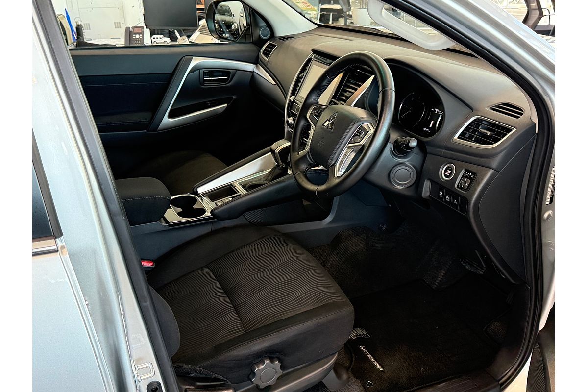 2023 Mitsubishi Pajero Sport GLX QF