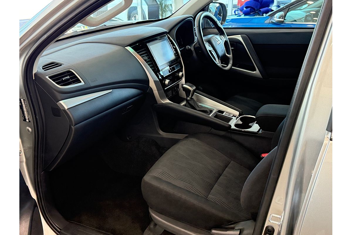 2023 Mitsubishi Pajero Sport GLX QF
