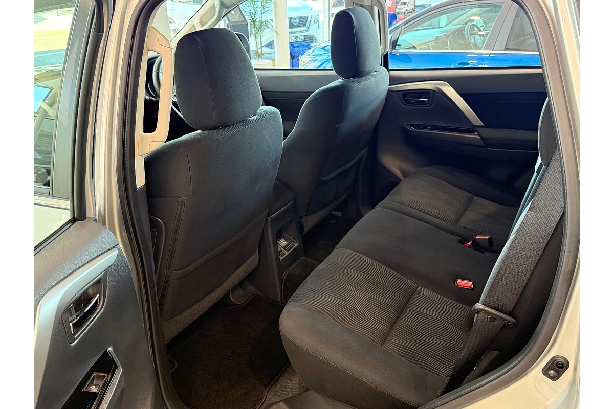 2023 Mitsubishi Pajero Sport GLX QF