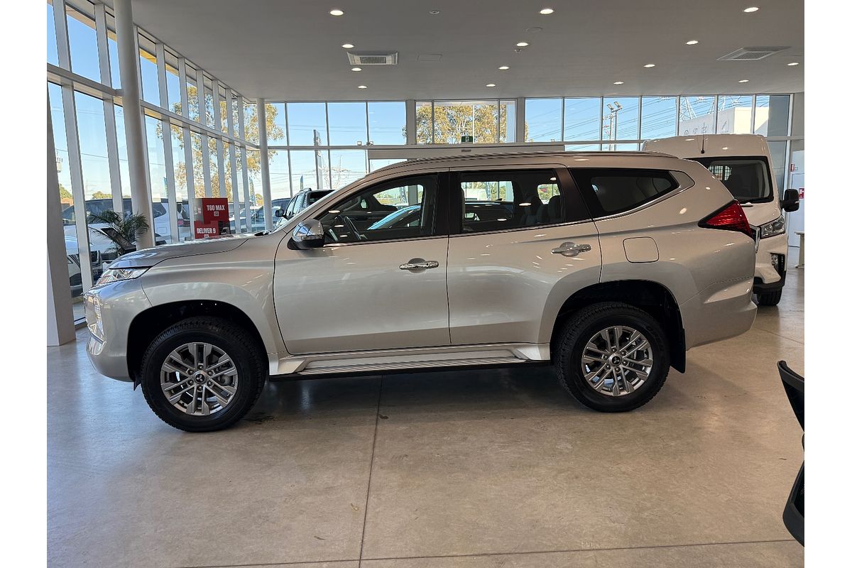 2023 Mitsubishi Pajero Sport GLX QF